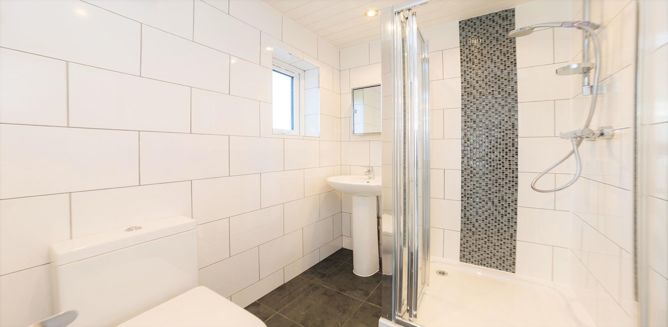 			RECENTLY REFURBISHED, 3 Bedroom, 1 bath, 1 reception Flat			 Harrowdene Road, WEMBLEY 